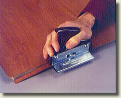 veneercutter.jpeg (11852 bytes)