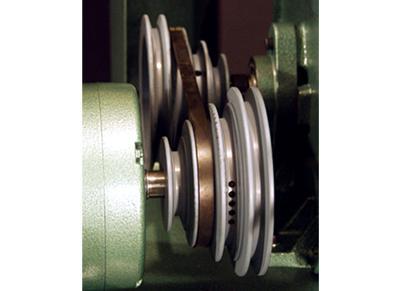 Step Pulleys Step pulleys combined with optional size drive wheels allows 16 different speeds ranging from 677 S.F.P.M. to 6320 S.F.P.M.
