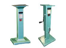 Pedestal Stands